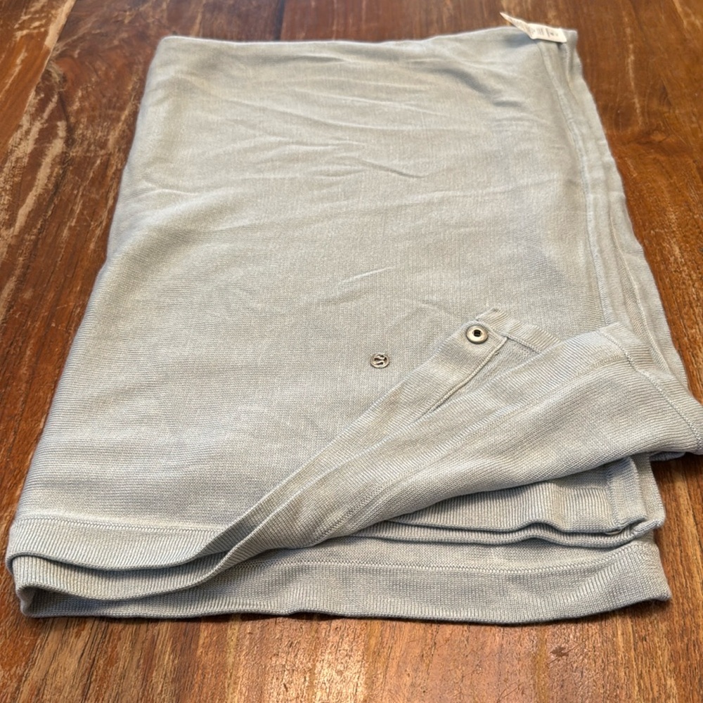 Lululemon wrap